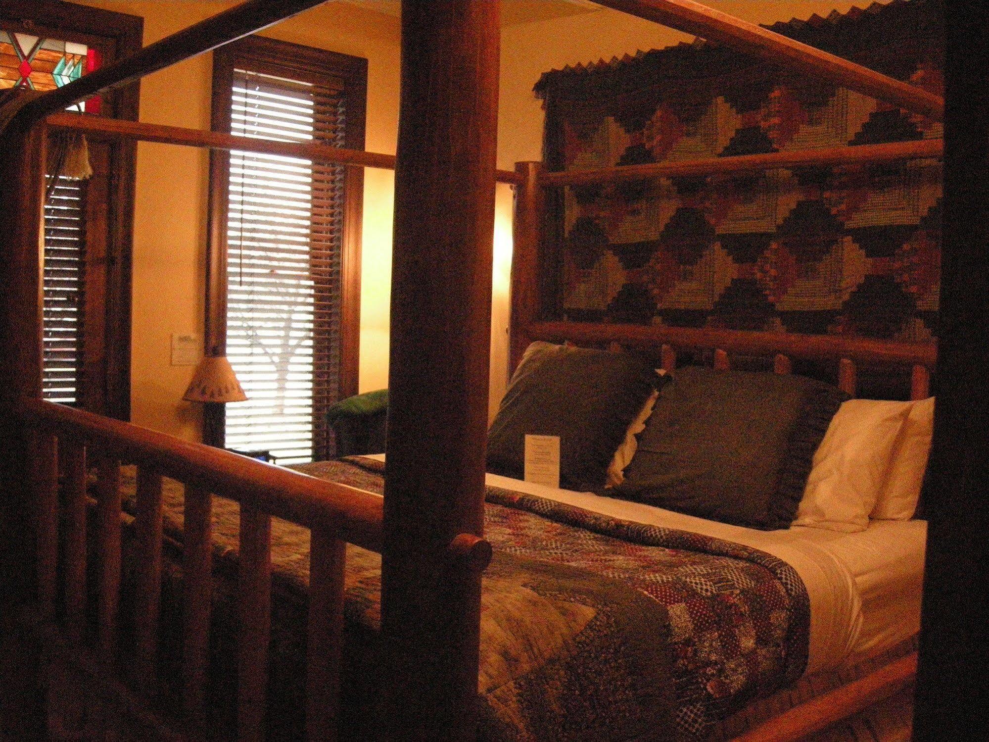 Bed and Breakfast Hines Mansion Прово Екстер'єр фото